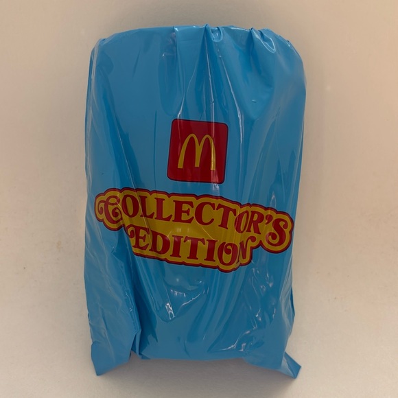 McDonald's Collectors Edition Cup Minions,Shrek And Jurassic Park Brand new - Picture 1 of 3